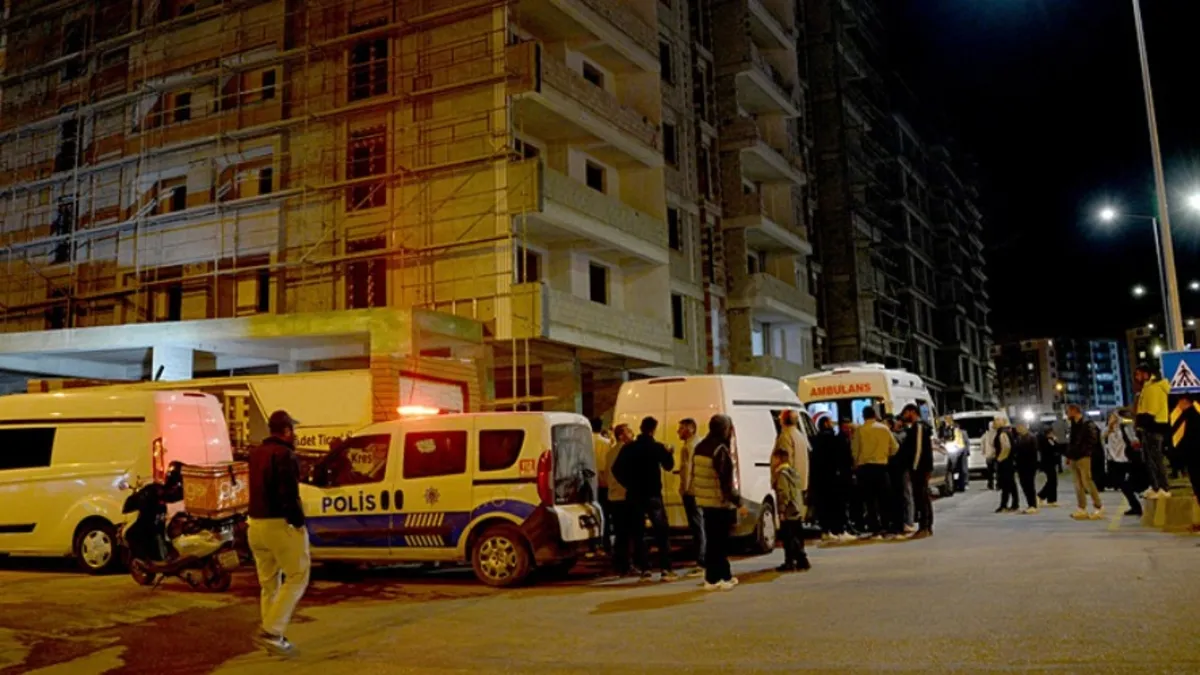 Erzurum'da sıva yapan işçi iskeleden düştü: Hayatını kaybetti