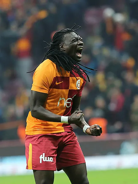 Bafetimbi Gomis'e Çin'den 20 milyon Euro'luk transfer teklifi - 1