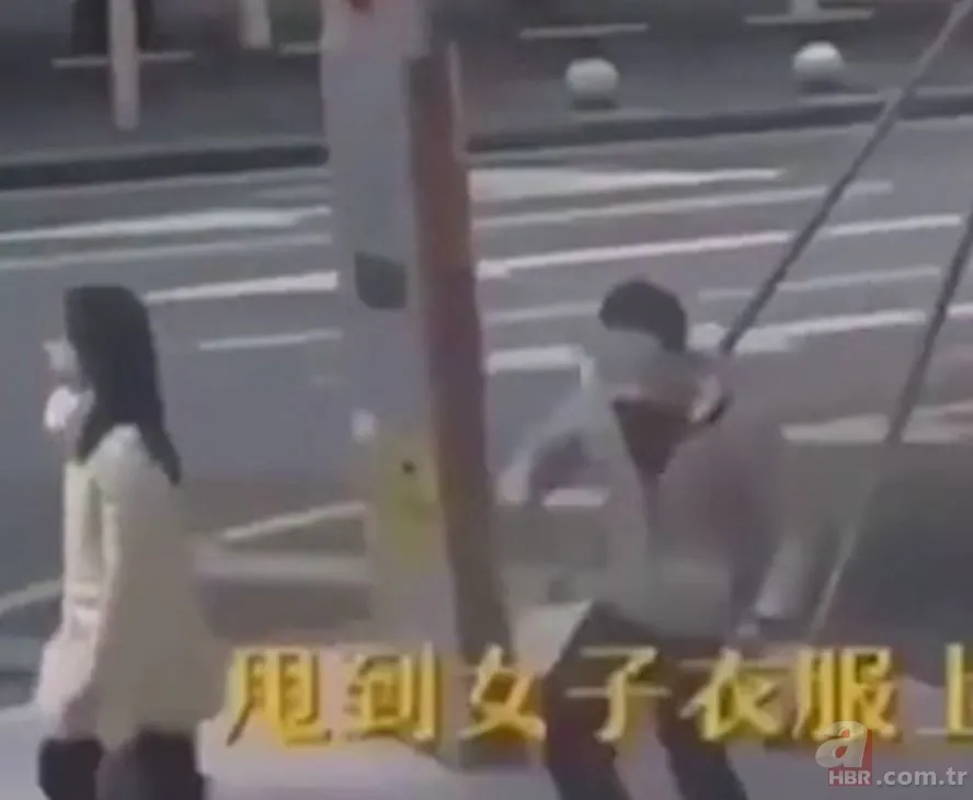 Corona virüse meydan okudu! Marketteki deodorantları yaladı... 18