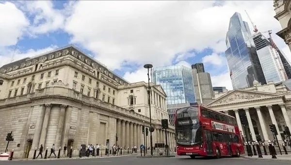 Son dakika: İngiltere Merkez Bankası’ndan 33 yılın en büyük faiz artışı
