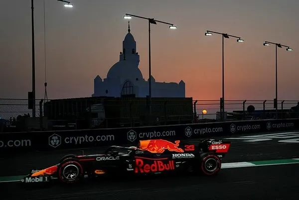 F1 Suudi Arabistan GP CANLI nasıl izlenir? S Sport 2 nereden, nasıl izlenir? Formula 2 Suudi Arabistan Grand Prix izleme yolları