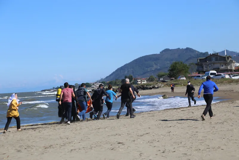 Ordu Nun Altinordu Ilcesinde Yurekleri Yakan Olay Caresizce Denize Dogru Kostular Ama