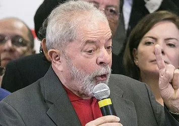 Brezilya'nın eski başkanı Lula da Silva yolsuzlukla yargılanacak