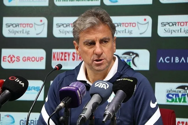 son-dakika-caykur-rizespor-teknik-direktoru-hamza-hamzaoglu-gorevinden-istifa-etti-1645266164026.jpg Son dakika: Çaykur Rizespor teknik direktörü Hamza Hamzaoğlu, görevinden istifa etti - 4