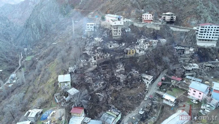 İçişleri Bakanı Süleyman Soylu ve Çevre ve Şehircilik Bakanı Murat Kurum Artvin’deki yangın bölgesine gitti