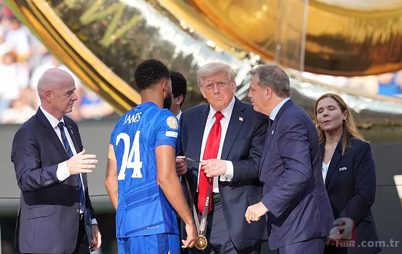 FIFA finalinde ilginç anlar: Trump beklediği ilgiyi bulamadı! Defalarca yuhalandı 9