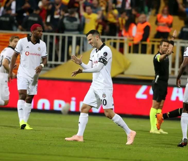 Beşiktaş fark yedi Oğuzhan sabaha kadar eğlendi