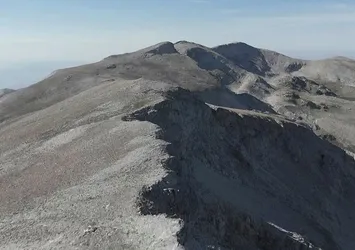Uludağ'ın zirvesi çöküyor! Yıllar içinde zirve noktası düşecek