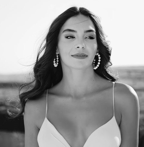Hercai’nin yıldızı Ebru Şahin ve Cedi Osman’ın aşk paylaşımına beğeni yağdı!