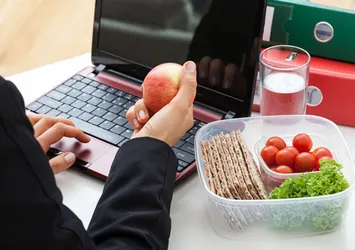 Ofis çalışanlarına beslenmede 6 öneri!