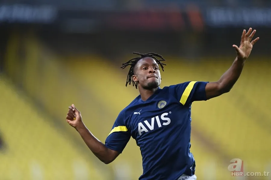 Dinamo Kiev maçında Fenerbahçe taraftarından anlamlı koreografi 22