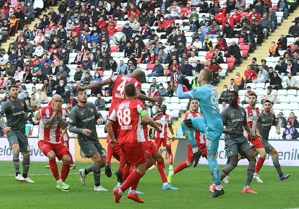 antalyaspor-3-karagumruk-0-mac-sonucu-antalyaspor-rahat-kazandi-1644764182701.jpg Antalyaspor: 3 - Karagümrük: 0 MAÇ SONUCU | Antalyaspor rahat kazandı - 2