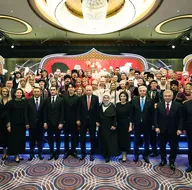 Liderler mehter marşları eşliğinde karşılandı.