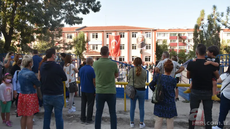 Yüz yüze eğitimde flaş gelişme! Yeni tedbirler geliyor! Okullara hafta sonu formülü 13