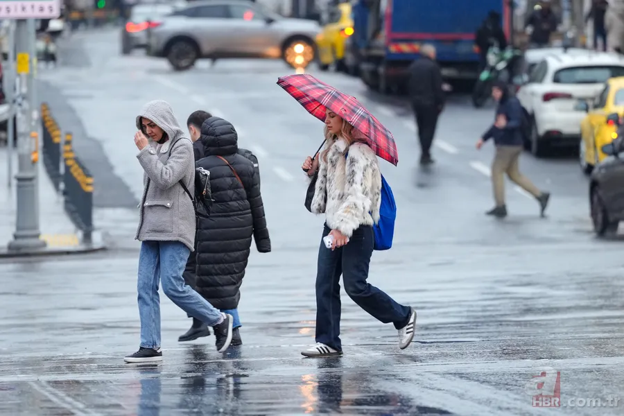 İstanbul’da sağanak kapıda! Meteoroloji'den ikinci sistem uyarısı: Şemsiyesiz çıkmayın 2