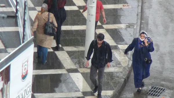 1628950195997.jpg Dikkat! 2 gün boyunca etkili olacak! Meteorolojiden 3 il için kuvvetli yağış uyarısı geldi! - 4