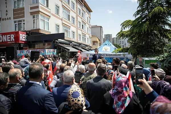 bakan-murat-kurum-pendikte-esnaflari-ziyaret-etti-ulkemiz-icin-mucadele-veriyoruz-1684774298609.jpg Bakan Murat Kurum Pendik'te esnafları ziyaret etti: Ülkemiz için mücadele veriyoruz - 2
