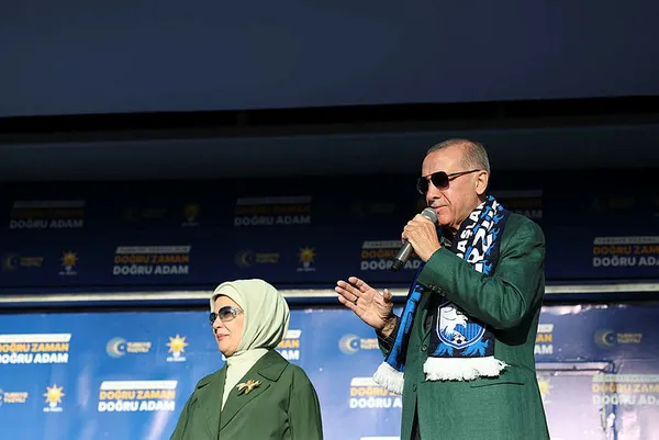 son-dakika-baskan-recep-tayyip-erdogandan-erzurum-mitinginde-flas-aciklamalar-14-mayista-zaferle-cikacagiz-1683303587697.jpg