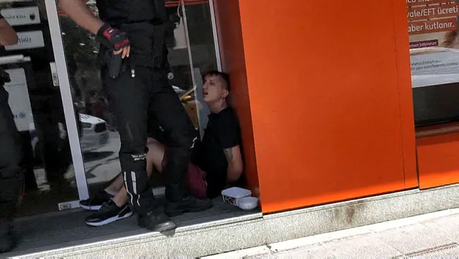 İstanbul’da güzellik merkezleri arasında müşteri kavgası! - 2