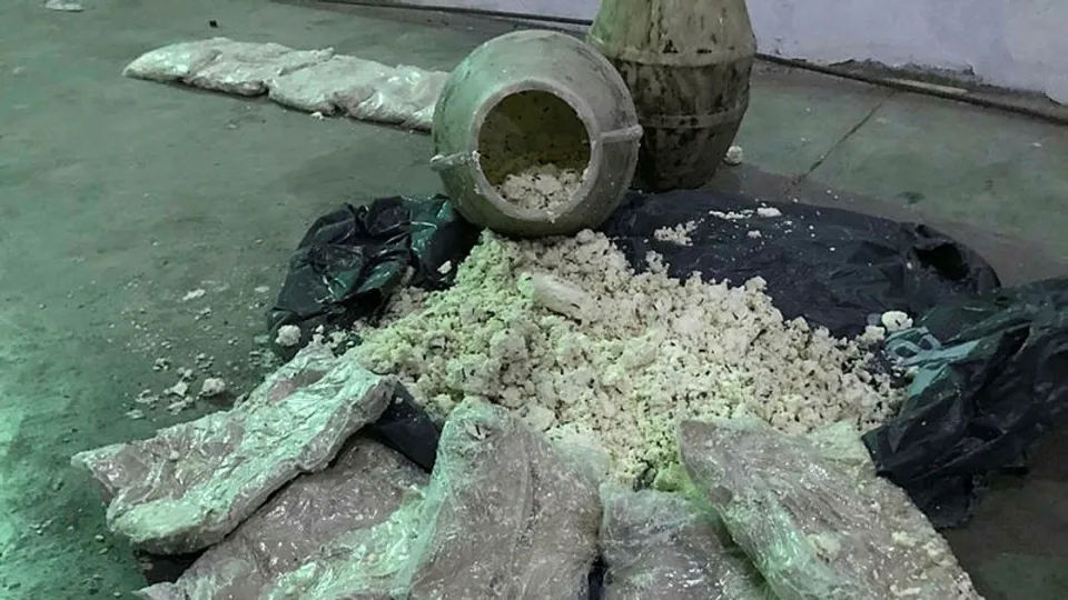 Otlu peynir arasında ’eroin’ sevkiyatı