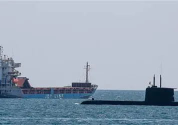 Türk denizaltısı Antalya’dan ayrıldı