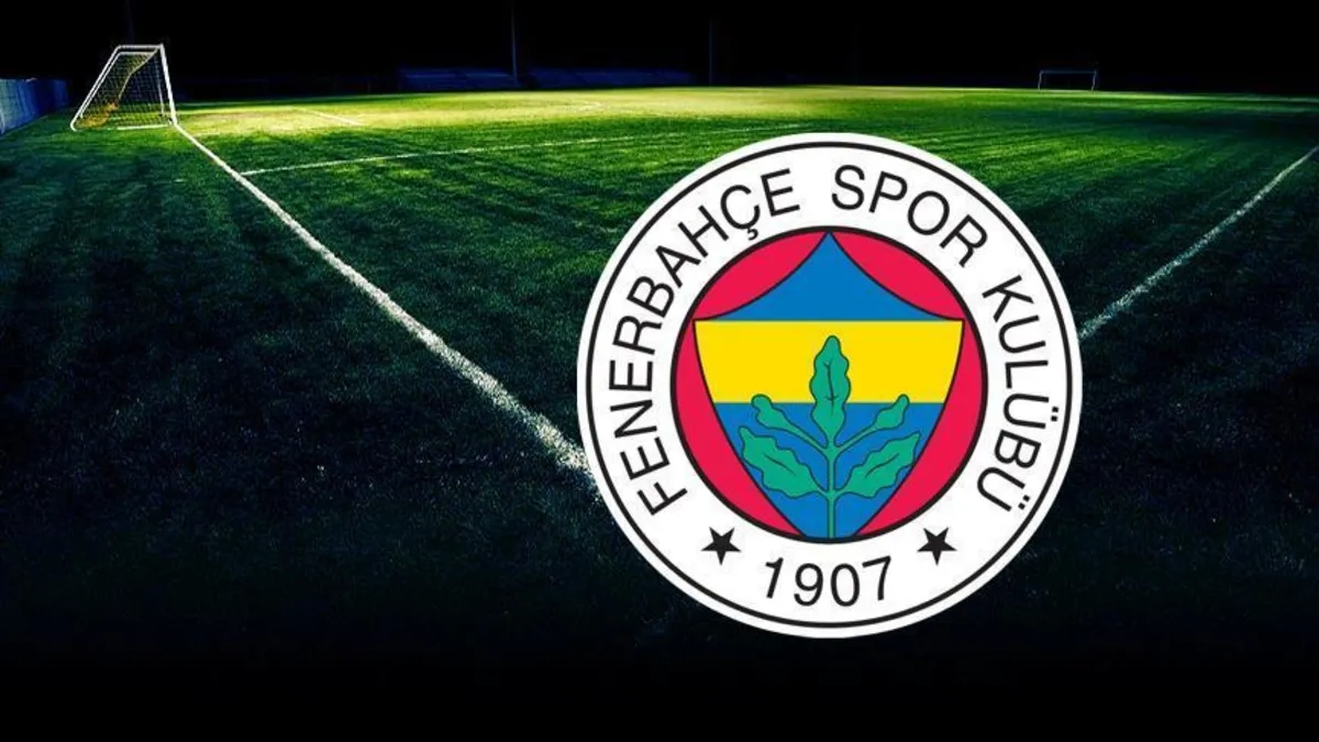 UEFA'dan Fenerbahçe'ye ceza! 1 yıl ertelemeli kısmı tribün kapatma cezası...