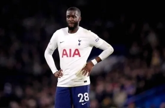 galatasaraydan-iki-transfer-birden-davinson-sanchez-ve-tanguy-ndombele-istanbula-geliyor-1693831569863.jpg