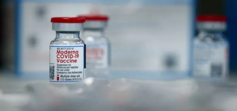 Moderna 6-11 yaş grubu için harekete geçti! Koronavirüs aşısı olacaklar mı?