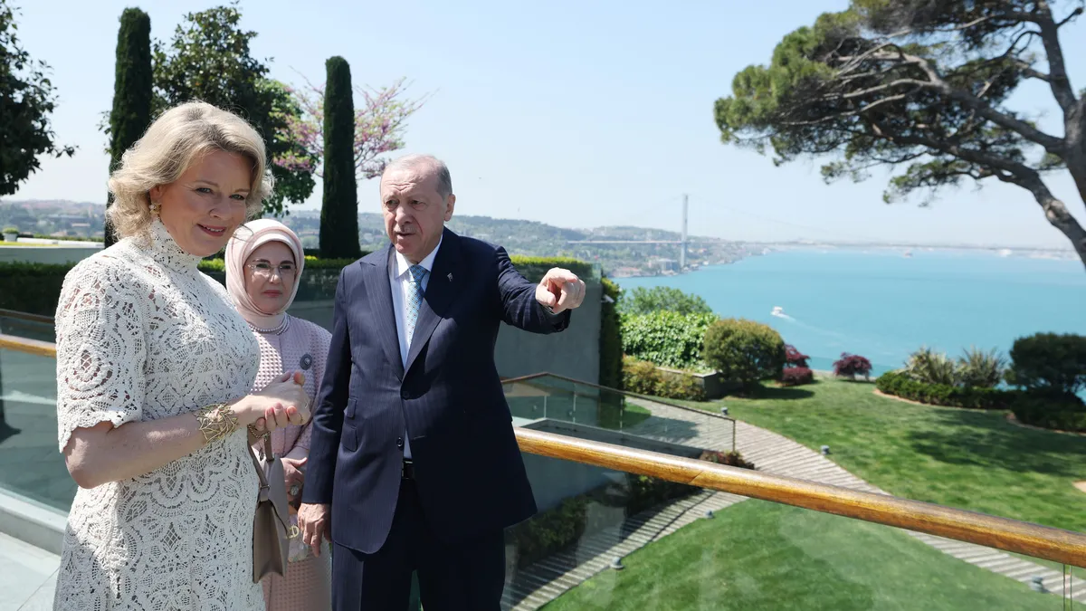Başkan Erdoğan Belçika Kraliçesi'ni kabul etti