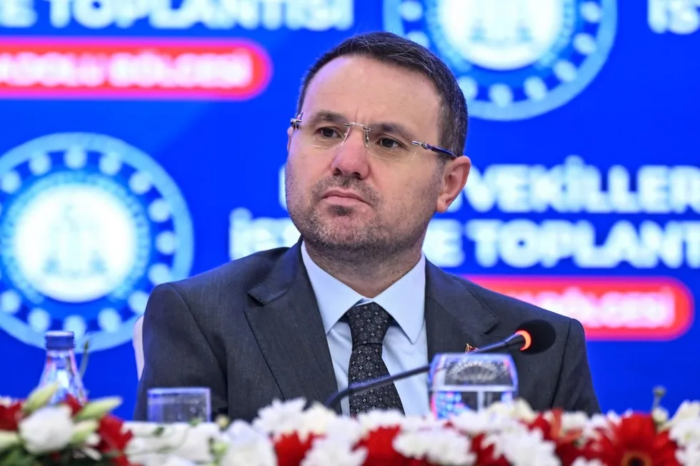 ak-parti-sozcusu-celikten-apye-akin-gurlek-tepkisi-hedef-gostermek-kimsenin-haddine-degildir-1781438943204.jpeg AK Parti Sözcüsü Çelik'ten AP'ye Akın Gürlek tepkisi: Hedef göstermek kimsenin haddine değildir - 1
