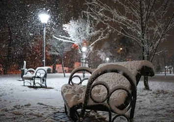 Ankara'da kar yağışı şehri beyaza bürüdü! Kartpostallık görüntüler ortaya çıktı