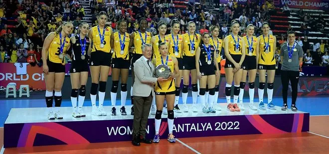 Vakıfbank Dünya ikincisi oldu! Finalde Imoco Volley 3-1 kazandı