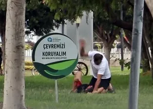 Kimse ayırmadı! Dinlene dinlene kavga ettiler...