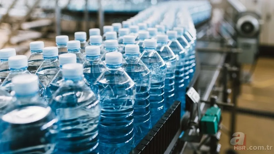 Pet şişeden su içenler dikkat! Riski duyan bir daha elini süremeyecek 8