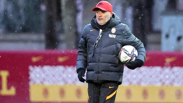 domenec-torrentten-transfer-aciklamasi-hatayspor-maci-sonrasi-galatasarayda-flas-sozler-1642360249792.jpg Domenec Torrent'ten transfer açıklaması! Hatayspor maçı sonrası Galatasaray'da flaş sözler... - 1