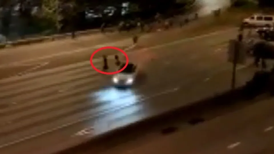 Son dakika: Alkollü sürücü dehşet saçtı! Kadınların üzerine sürdü: 1 kişi hayatını kaybetti |Video