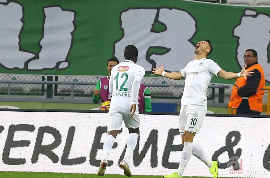 Konyaspor Kasımpaşa maçında gol düeollosu yaşandı 22