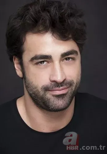 Gecenin Ucunda'nın Ahmet'i Sarp Levendoğlu’nun eski eşi meğer kendisinden daha ünlüymüş! Şimdilerde güzelliğiyle büyüleyen o isim… 7