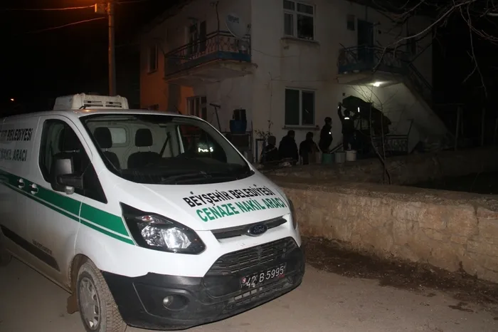 Konya'da 52 yaşındaki kadın şiddet gördüğü kocasını bıçaklayarak öldürdü - 3