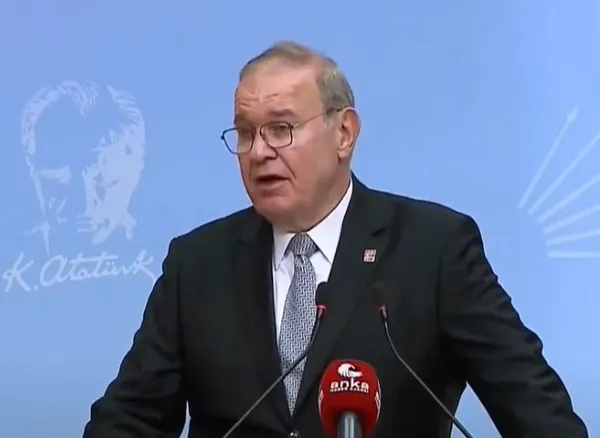 chp-sozcusu-oztrak-hdp-kongresindeki-ocalan-sloganlarini-kinayamadi-1656947799306.jpg CHP Sözcüsü Öztrak HDP kongresindeki 'Öcalan' sloganlarını kınayamadı - 3