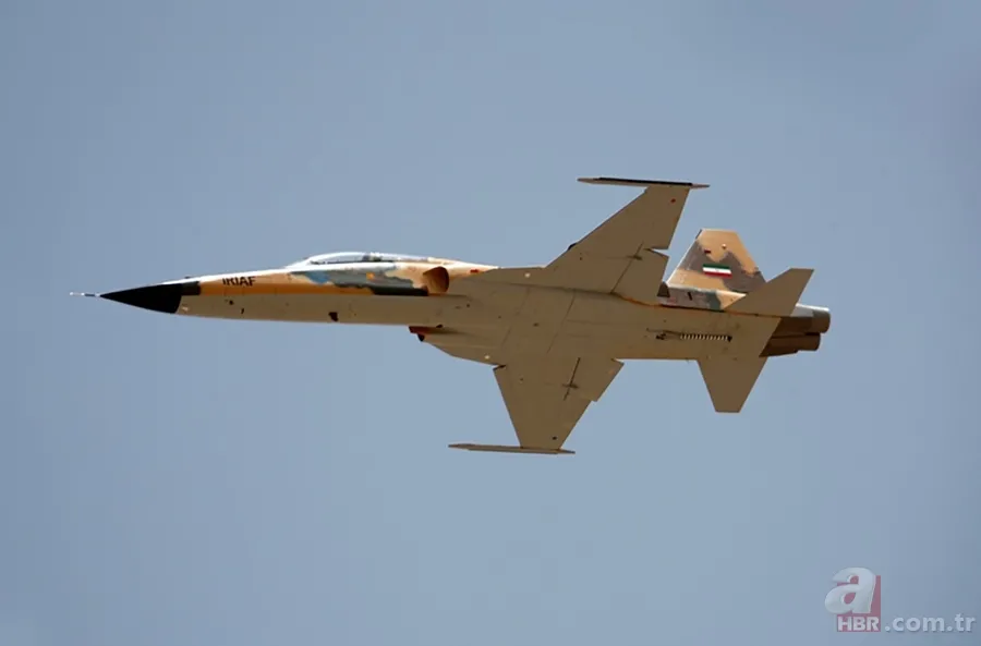 İşte İran'ın yeni savaş uçağı: "Kevser" 25