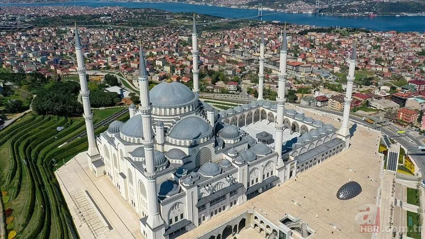 Ramazan Bayramı namazı saat kaçta? Diyanet açıkladı! İl il bayram namazı vakitleri 4