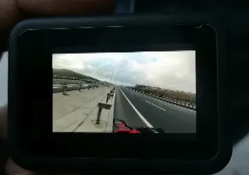 Kuzey Marmara Otoyolu'nda intihar gibi kaza! 300 kilometre hızla giderken bariyerlere çarptı