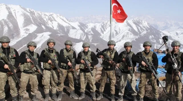 bakan-fidan-ile-bakan-guler-bir-araya-geldi-1711993438049.jpg Teröristan kurulmasına izin yok! Yaz ayında harekat sinyali sonrası Ankara'da kritik zirve... - 1