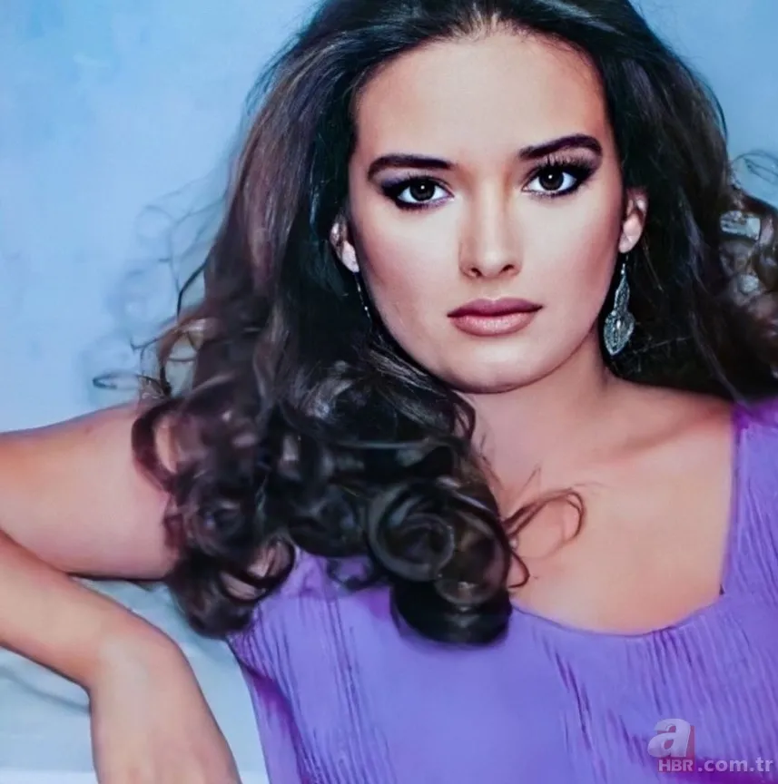 Ünlülerin gerçek isimlerini duyunca şoke olacaksınız! Filiz Akın, Adile Naşit, Cüneyt Arkın... 12