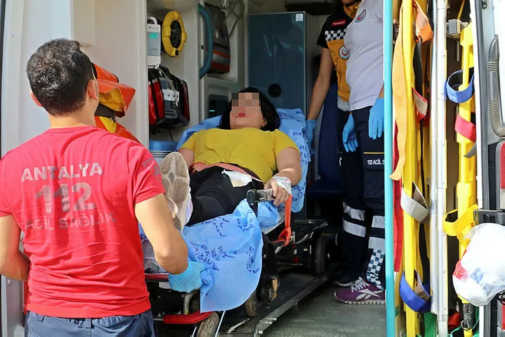 Annesine küfretti diye 15 yaşındaki arkadaşını bıçakladı - 1