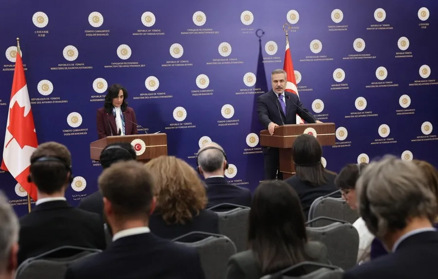 turkiye-iran-krizi-icin-devrede-bakan-fidan-bolge-ulkelerini-ziyaret-edecegim-1773770048043.jpg Fotoğraf-AA