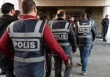 FETÖ'ye 'mahrem imam' darbesi! 30 bin isim mikro karttan çıktı