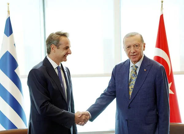 Başkan Erdoğan Yunanistan Başbakanı Miçotakis’i ABD’deki Türkevi’nde kabul etti: Olumlu iklimi muhafaza etmekte kararlıyız