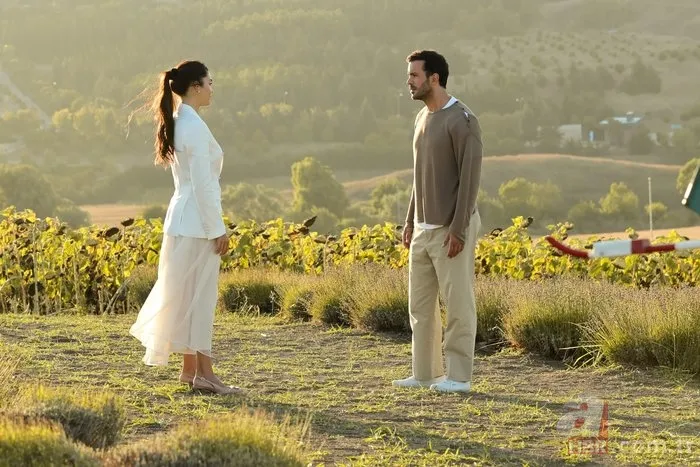 "Aşk ve Gözyaşı" ilk bölümüyle milyonları atv ekranına kilitledi 10